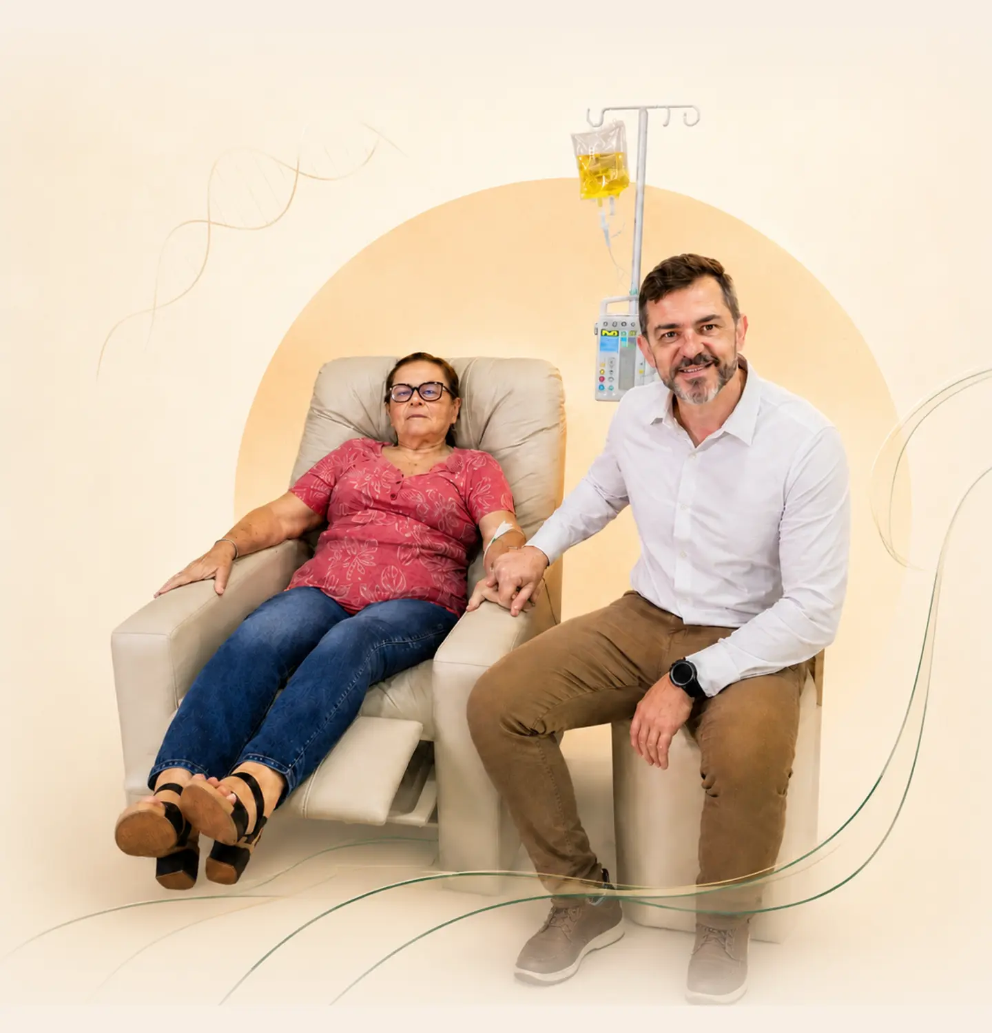 Paciente em cadeira de infusão acompanhada pelo médico